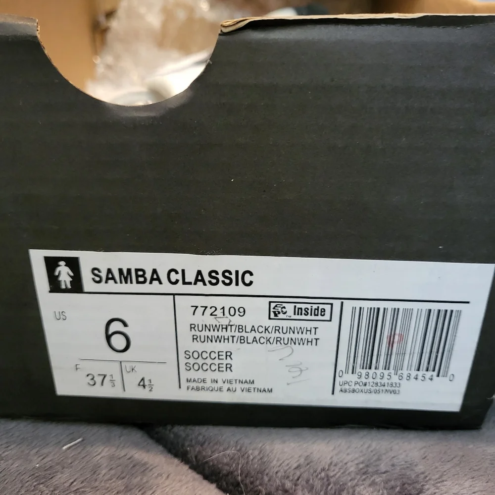**SOLD ** Adidas Samba Classic White Women 6/Men/Youth 4.5 - Picture 5 of 14